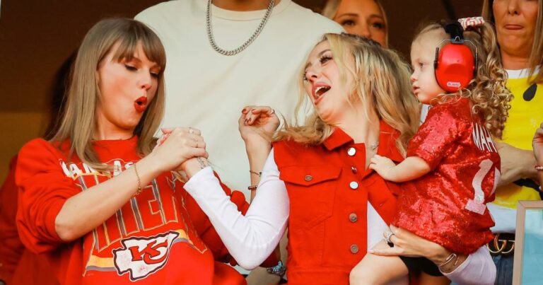 GettyImages 1752483178 Taylor Swift Brittany Mahomes