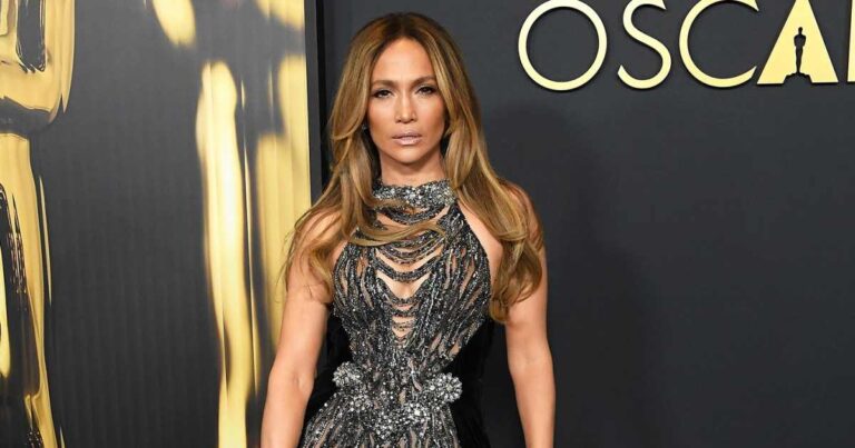 Jennifer Lopez Is Fashionably Thriving See Her Best Newly Single Style Moments