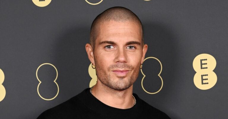 The Wanted s Max George Says He ll Be Spending Christmas in the Hospital for Heart Issues 063