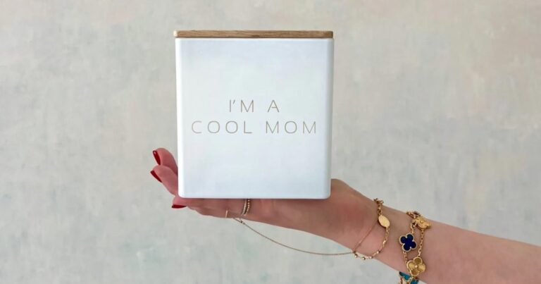 taja collection cool mom candle