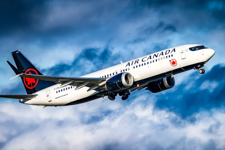 air canada 737 max yvr takeoff scaled.webp