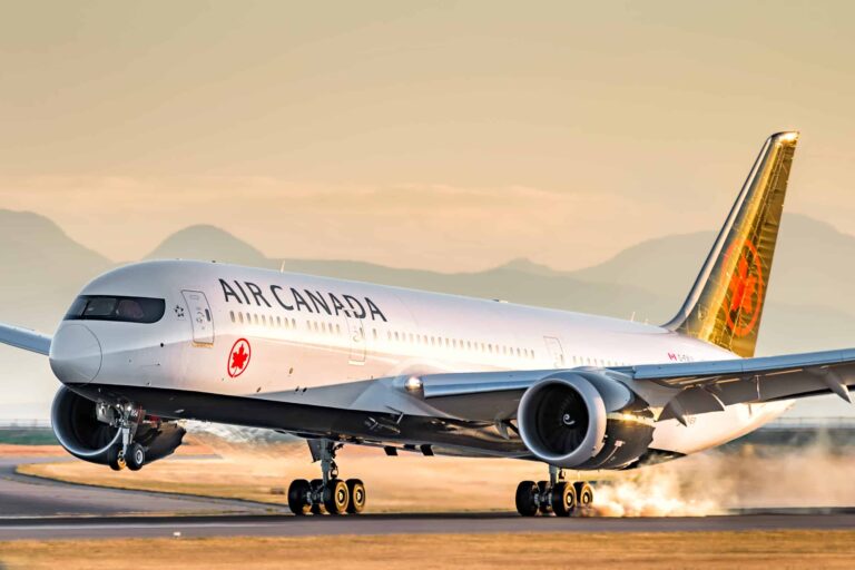 air canada 787 yvr landing 4 1 scaled