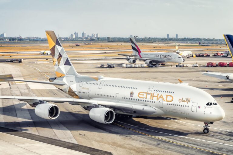 etihad a380 jfk taxi scaled