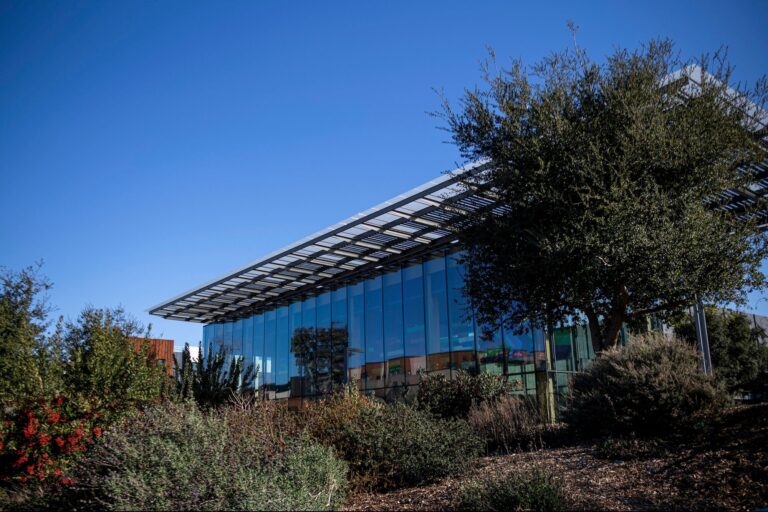 1747159430 Microsoft mountain view 2195894685