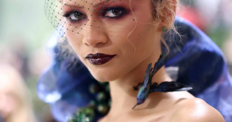 The Most Outrageous Met Gala Beauty Looks of All Time Photos 2
