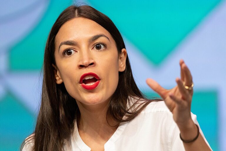 alexandria ocasio cortez sxsw 32400835237 0